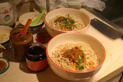 �人�ȸ�����˷Ѽ���������