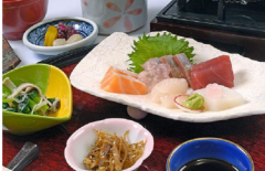 ���ձ������з�����