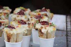 �Ͼ���ɫ�ֱ�С������Щ �Ͼ���ʲô�ֱ�С��