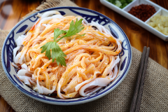 ������Ƥ���˷Ѷ���