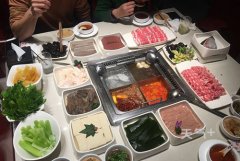 ��ɽ������ɫ�ķ������� ��ɽ����Щ��ɫ����