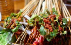 �������������˷Ѷ���Ǯ