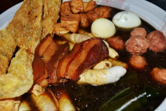 ɽ��С�����Ƿ����˷Ѷ���Ǯ