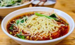 ��С����˷Ѷ���Ǯ