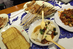 ����С�Լ��˶���Ǯ