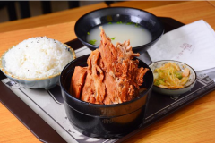 ���ͷ�ŹǷ���ô����