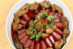 �����ռ����˶���Ǯ