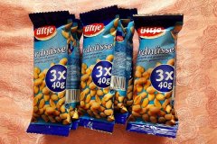 �ͷ���ʳ������˷Ѷ���Ǯ