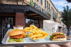 Shake Shack������μ��� Shake Shack�������˷�����Щ