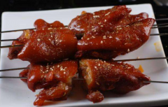 �˽俾������˷Ѷ���Ǯ