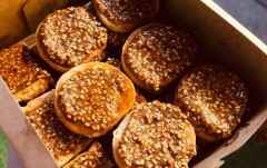 ���̵���ʳ���˶���Ǯ