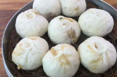 �Ͼ�С�������˷��ö���Ǯ