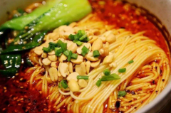 ����С����˷�һ�����Ǯ