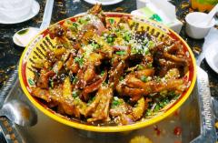 �������ô���˶���Ǯ